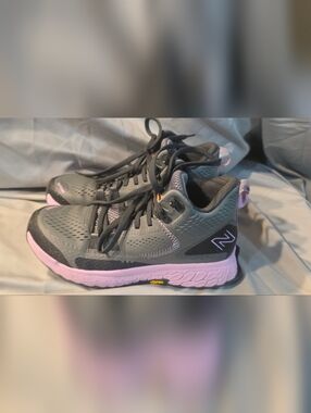 New Balance Fresh Foam X Hierro Mid Shoes Grey Lilac WTHIMCCG Women SZ 8.5 NWOB